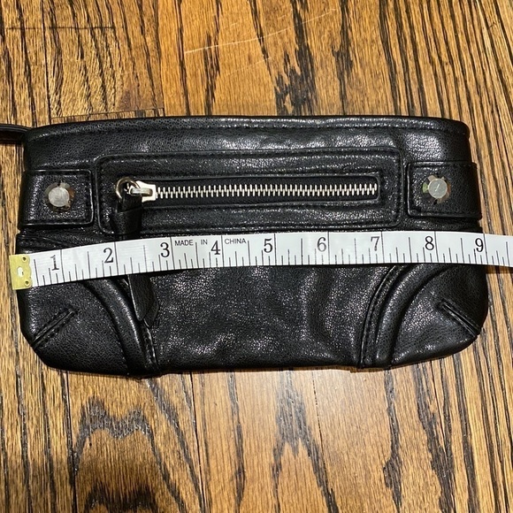 Express Black Faux Leather Wristlet EUC - Picture 11 of 13